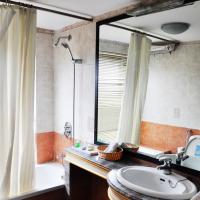 temple tiger luxury apartment thamle bathroom